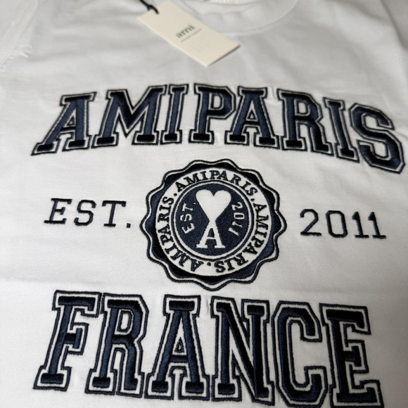 Ami White Short Sleeve Tee - Picture 2 of 4